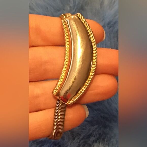 Vintage 80s gold,princess necklace,adjustable snake chain w Bib style pendent. - Picture 3 of 9